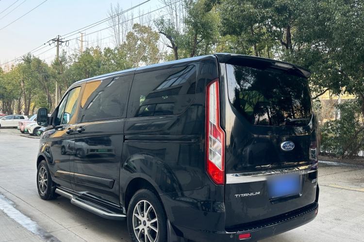 Used Ford Tourneo Custom 2017 2.0T Automatic Elite Version
