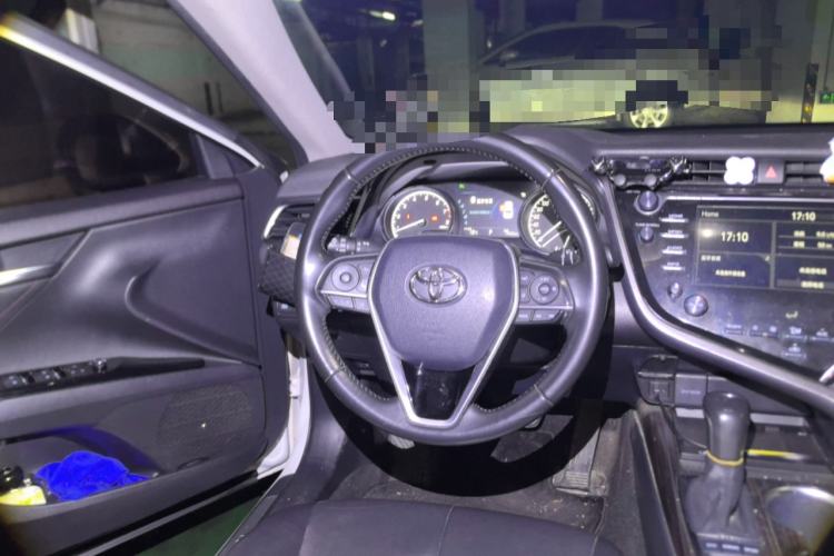 Used Toyota Camry 2018 2.5G Luxury Edition Steering Wheel