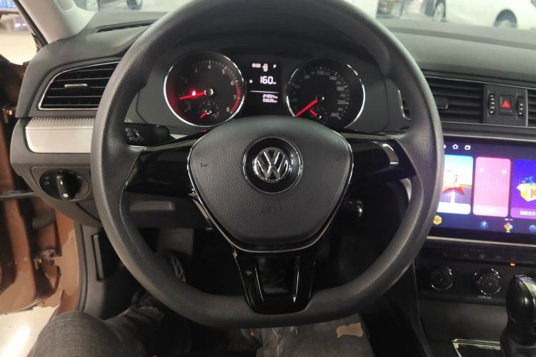 Used Volkswagen Lamando 2017 230TSI DSG Fashion Edition
