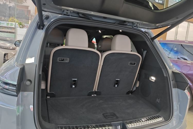 Used Li Auto L8 2025 Max Smart Refresh Edition