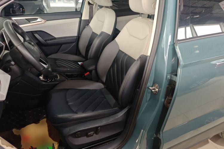 Used Volkswagen Tharu 2023 300TSI Two-Wheel-Drive Moonlight Edition