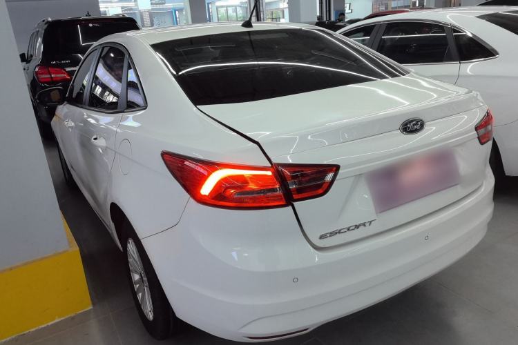 Used Ford Escort 2015 1.5L Automatic Comfort Edition Rear Left 45 Deg