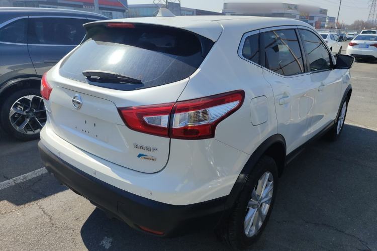 Used Nissan Qashqai 2016 2.0L CVT Elite Edition Rear Right 45 Deg