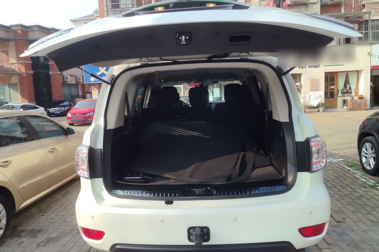 Used Nissan Patrol 2017 4.0L SE U.S.-Spec Version
