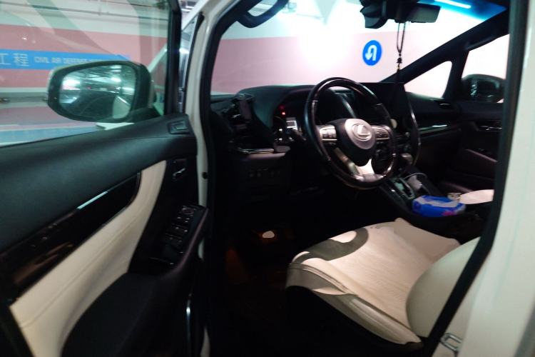 Used Lexus LM 2020 300h Four-Seat Grand Edition