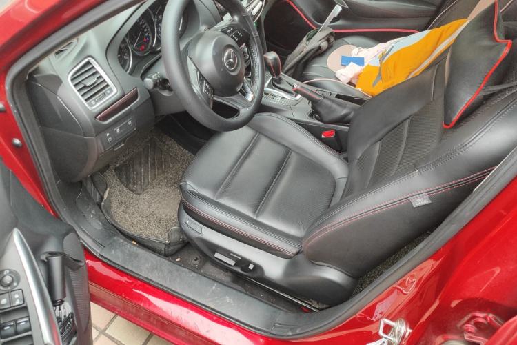 Used Mazda Atenza 2015 2.0L Blue Sky Luxury Edition Left Front Seat