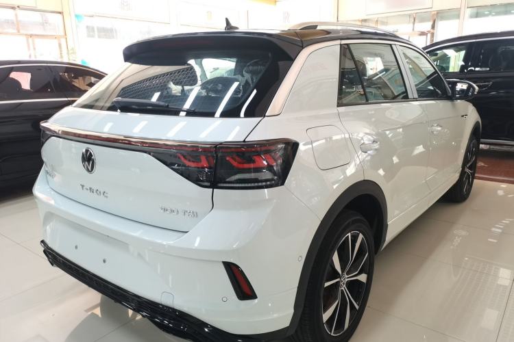 Used Volkswagen T-ROC 2025 Facelift Model 2 300TSI DSG Two-Wheel Drive Xingguang Edition
