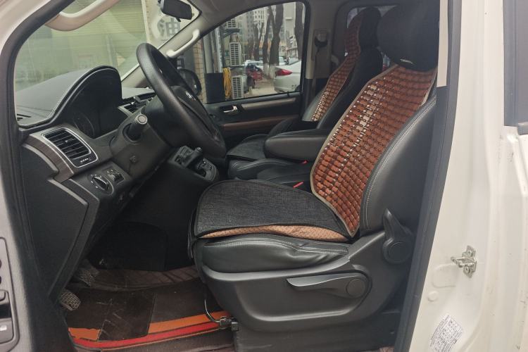 Used SAIC MAXUS G10 2019 PLUS 1.9T Manual Elite Edition Diesel China V Standard
