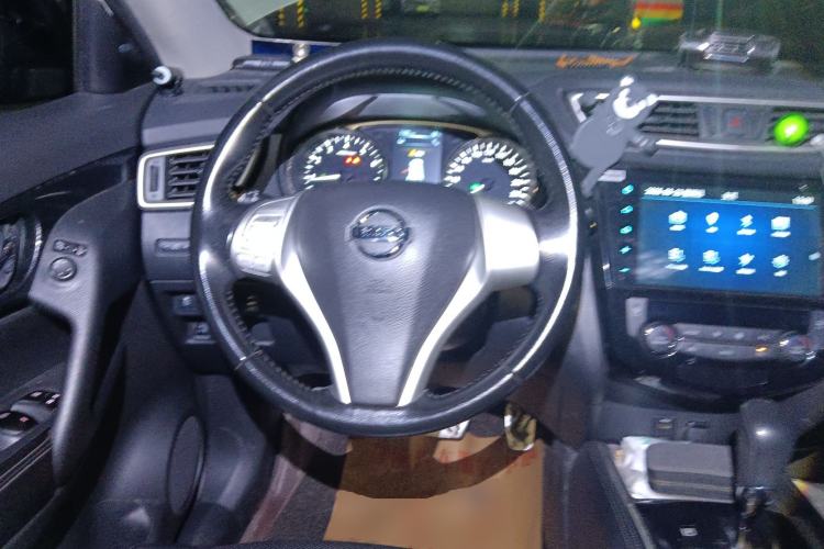 Used Nissan X-Trail 2014 2.5L CVT Luxury Edition 4WD
