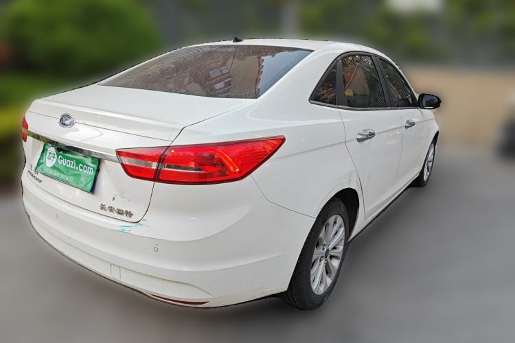 Used Ford Escort 2015 1.5L Automatic Fashion Model