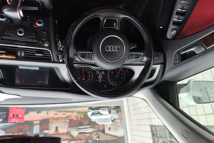 Used Audi A4L 2015 35 TFSI Automatic Standard Model Steering Wheel