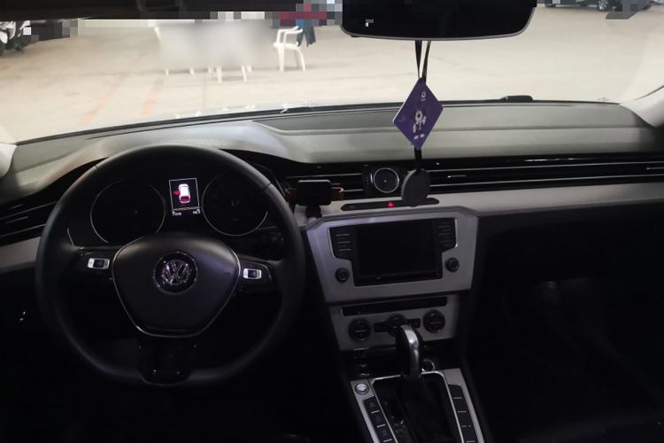 Used Volkswagen Variant 2017 380TSI Two-Wheel Drive Comfort Edition