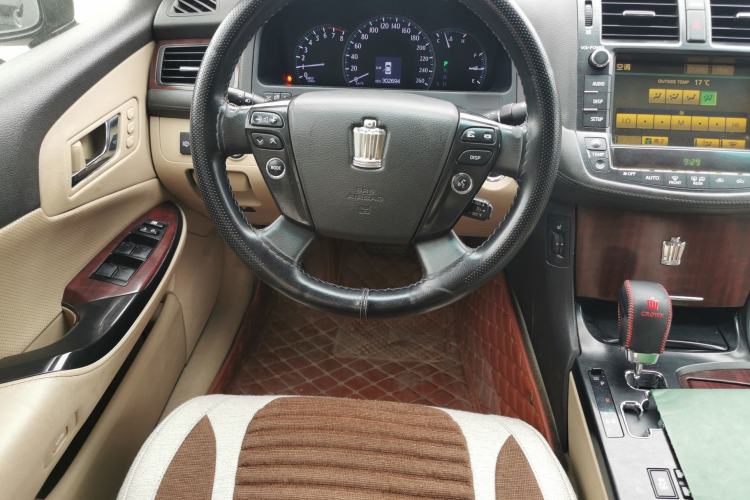 Used Toyota Crown 2010 3.0L Royal Saloon Steering Wheel