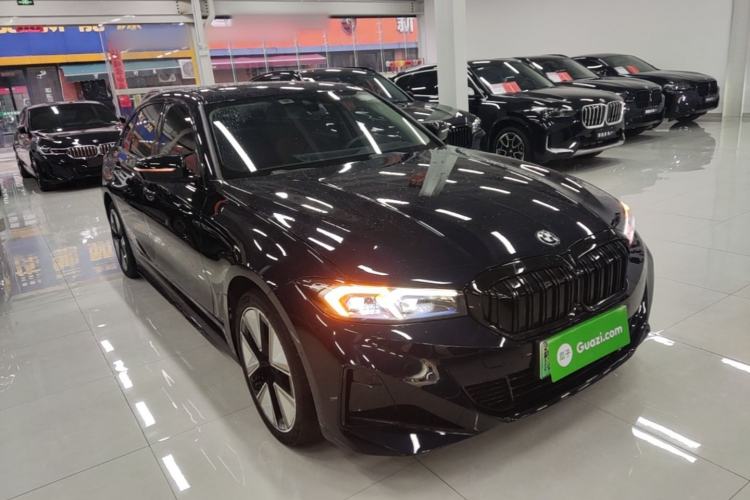 Used BMW i3 2023 eDrive 40 L Midnight Sports Package
