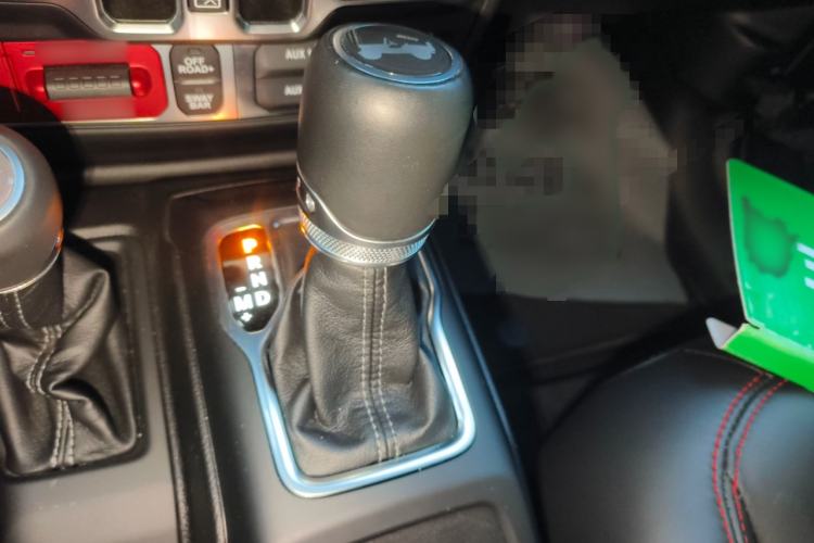 Used Jeep Wrangler 2024 2.0T Robin Hood Four-Door Edition Gear Lever