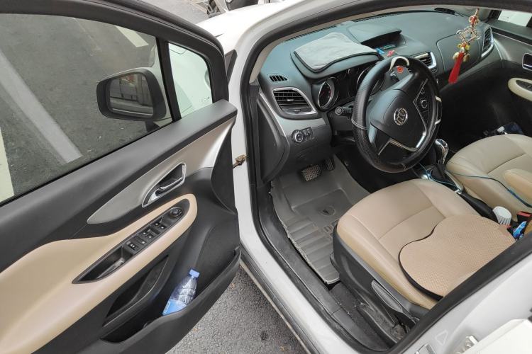 Used Buick Encore 2015 1.4T Automatic Two-Wheel Drive Urban Elite Version Driver Seat