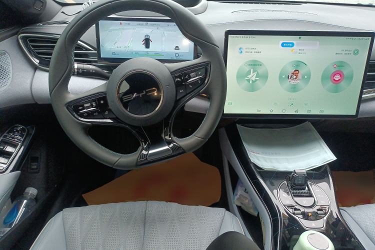 Used BYD Seal 2022 700 km Long-Range Rear-Wheel-Drive Version Steering Wheel