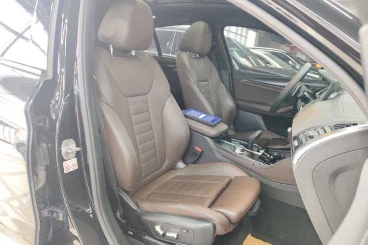 Used BMW X4 2020 xDrive25i M Sport Package Right Front Seat