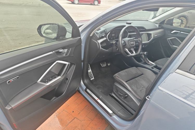 Used Audi Q3 2022 40 TFSI RS Package Performance Model