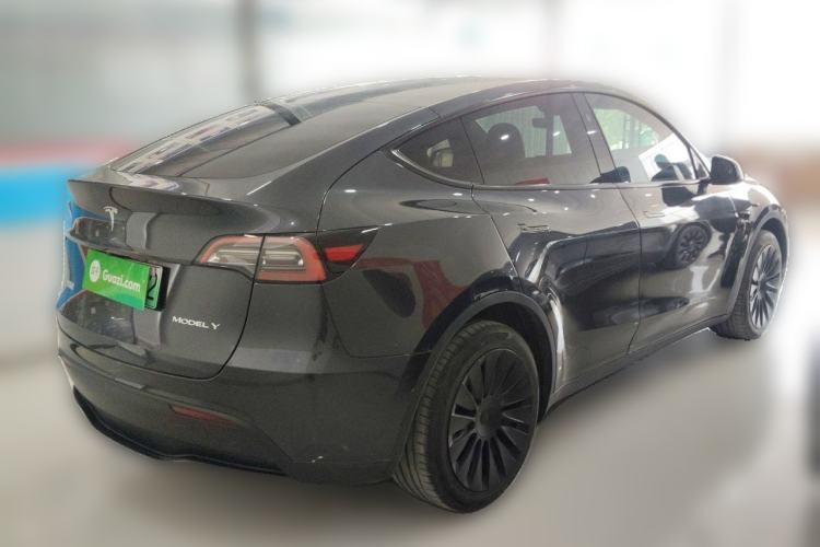 Used Tesla Model Y 2024 Long-Range All-Wheel-Drive Version
