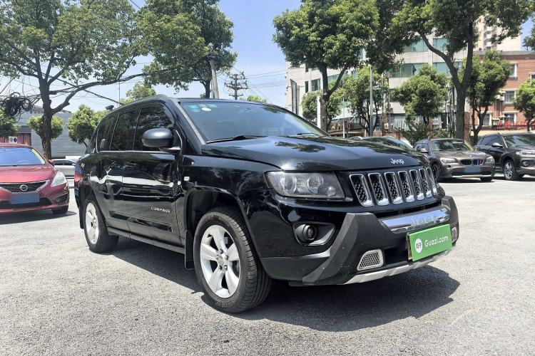 Used Jeep Compass 2014 2.0L two-wheel drive sport version