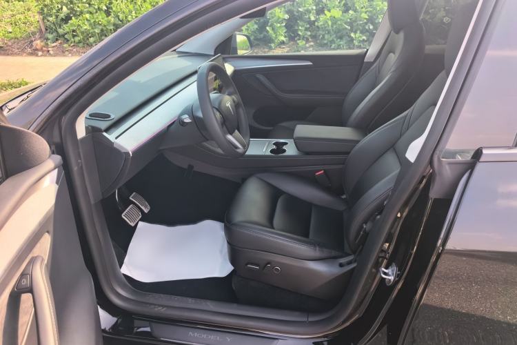 Used Tesla Model Y 2023 Rear-Wheel-Drive Version