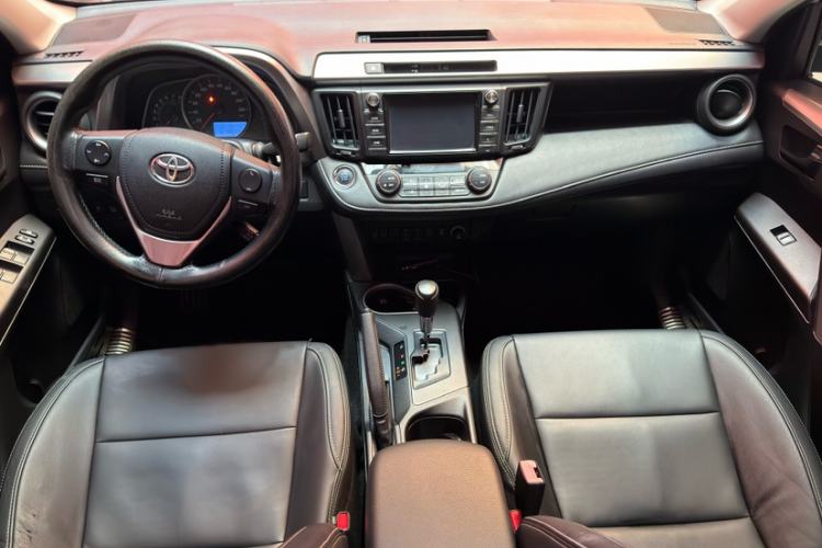 Used Toyota RAV4 2016 2.0L CVT Two-Wheel Drive Comfort Edition China V Standard