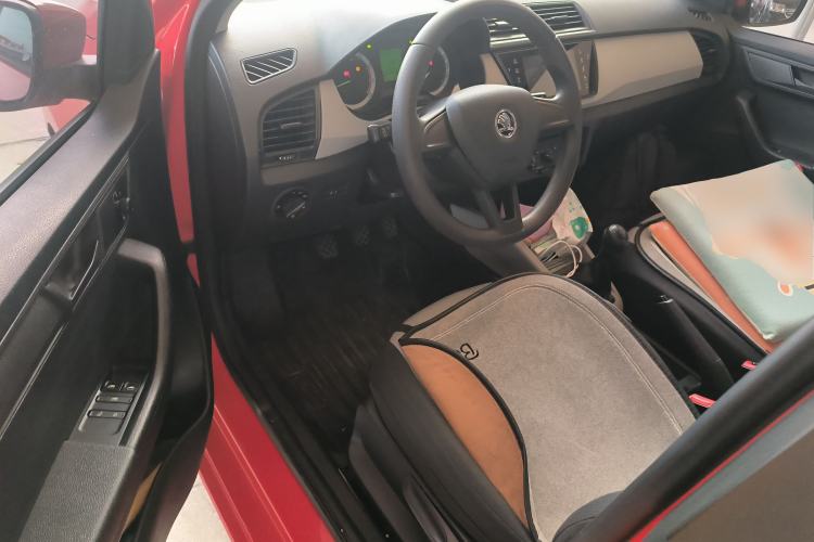 Used Skoda Fabia 2017 1.4L Manual Enjoy Edition
