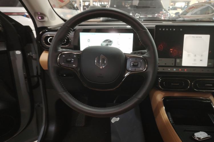 Used Leapmotor C11 2024 All-Electric 580 Luxury Edition
