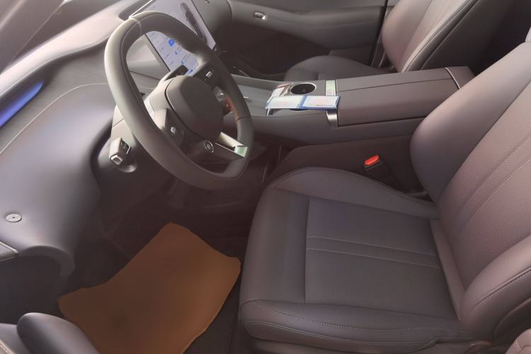 Used Xiaomi Auto YU7 2025 Ultra-Long Range High-Performance All-Wheel-Drive Max Edition