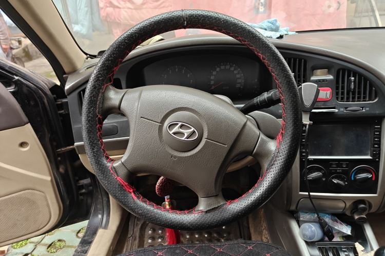 Used Hyundai Elantra 2011 1.6L Manual Comfort Version
