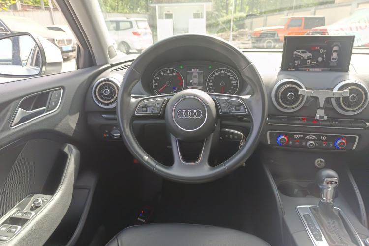 Used Audi A3 2019 Limousine 35 TFSI Fashion Edition China V standard
