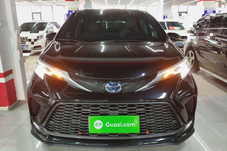 Used Toyota Granvia 2022 2.5L Hybrid Prestige Edition