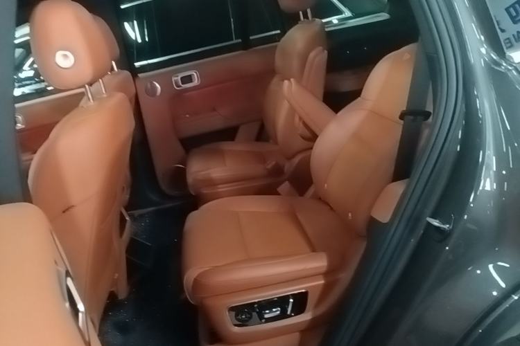 Used Li Auto L8 2023 Pro Model
