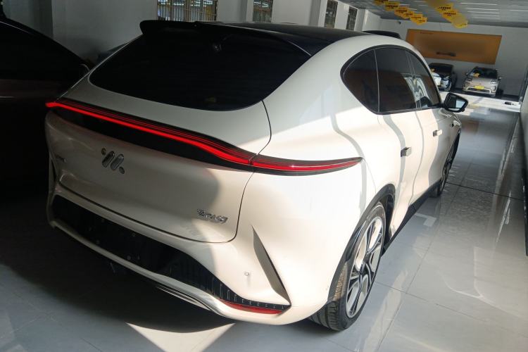 Used IM LS7 2023 100kWh Lux All-Wheel-Drive Version
