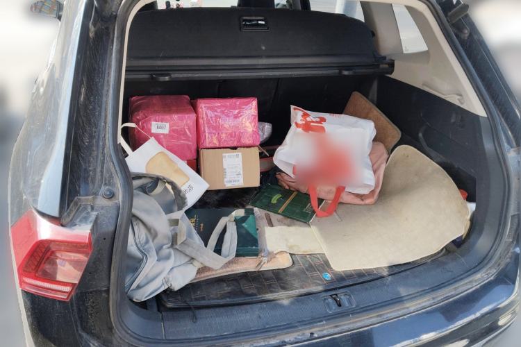 Used Volkswagen Tiguan L 2018 380TSI Automatic All-Wheel Drive Luxury Edition Trunk