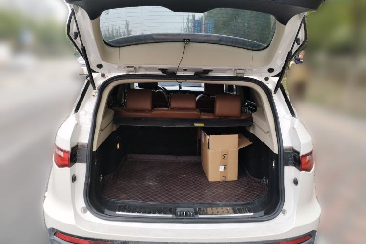 Used Zotye T700 2017 1.8T Dual-Clutch Luxury Model