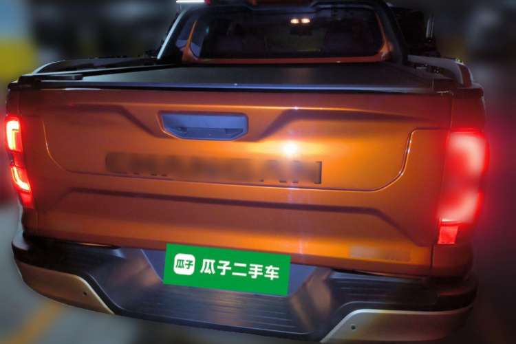 Used Changan Hunter 2024 Knight Edition Flagship Model Dual-Motor All-Wheel Drive Standard Box
