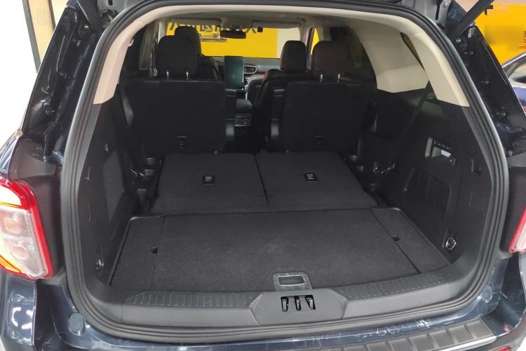 Used Ford Explorer 2020 EcoBoost 285 4x4 Platinum Edition 6 Seats