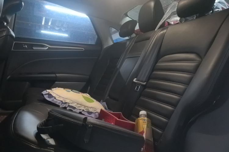 Used Ford Mondeo 2013 2.0L GTDi 200 Luxury Model Left Rear Seat