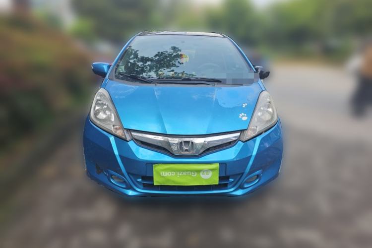 Used Honda Fit 2011 1.5L automatic panoramic sunroof version
