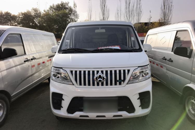 Used Chana Ruixing EM60 2023 All-Electric Van 4525 mm Long Flat Roof with Side Doors 2 Seats 60 kW 38.7 kWh
