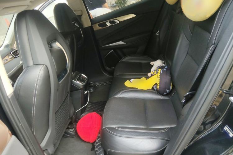 Used Lynk & Co 01 2017 2.0T Two-Wheel Drive Pro Edition Left Rear Seat