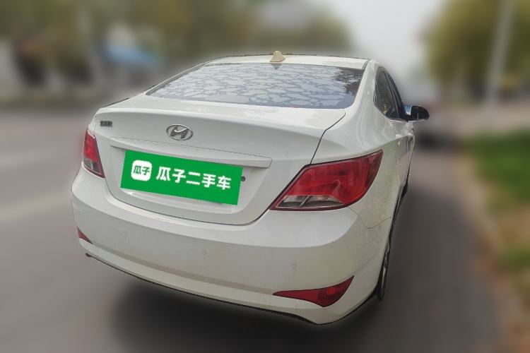 Used Hyundai Verna (older generation) 2016 1.4L Automatic Smart GLS Rear Right 45 Deg