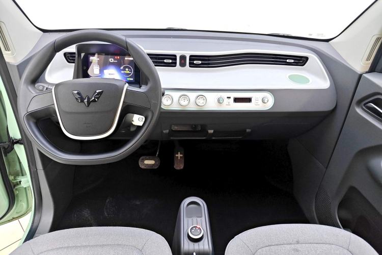 Used Wuling Hongguang MINIEV 2022 Macaron Premium Model – Lithium Iron Phosphate