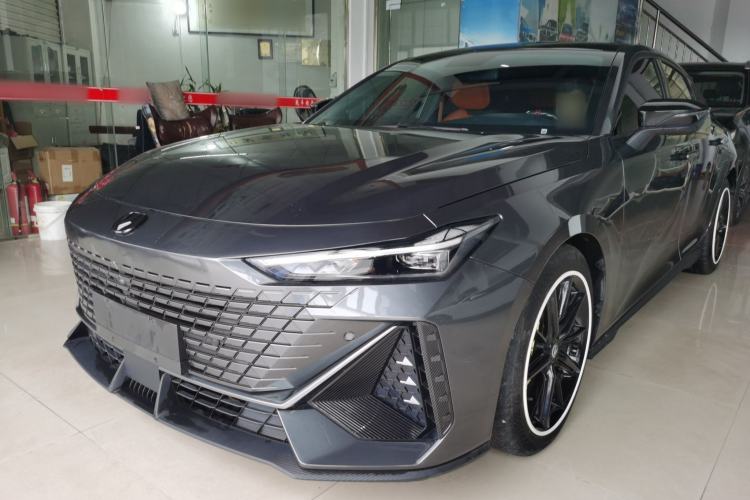 Used Changan UNI-V 2022 1.5T Prestige Version
