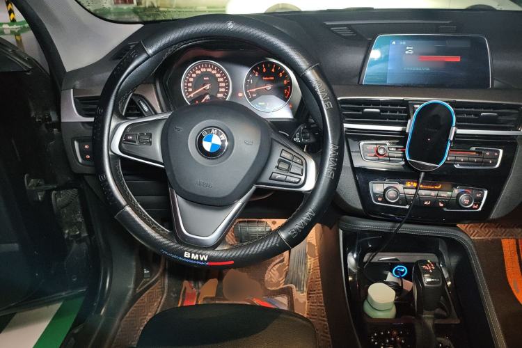 Used BMW X1 New Energy 2018 xDrive25Le Luxury Model Steering Wheel