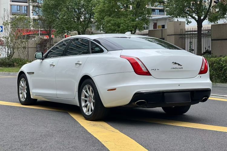 Used Jaguar XJ 2016 XJL 2.0T Two-Wheel-Drive Elegant Business Edition