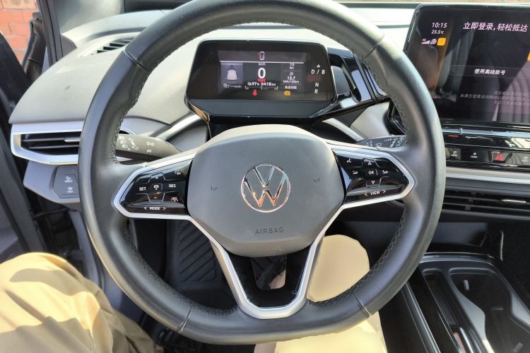 Used Volkswagen ID.4 CROZZ 2021 Long-Range PRO Two-Wheel Drive Version