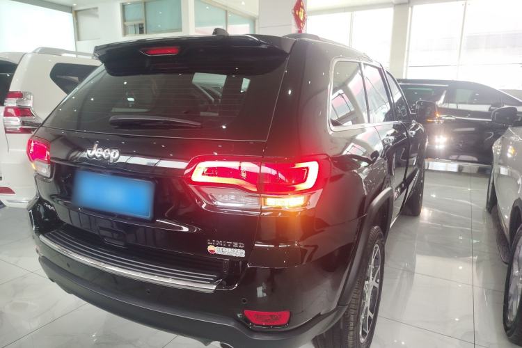 Used Jeep Grand Cherokee 2020 3.0L Elite Navigation Edition Rear Right 45 Deg